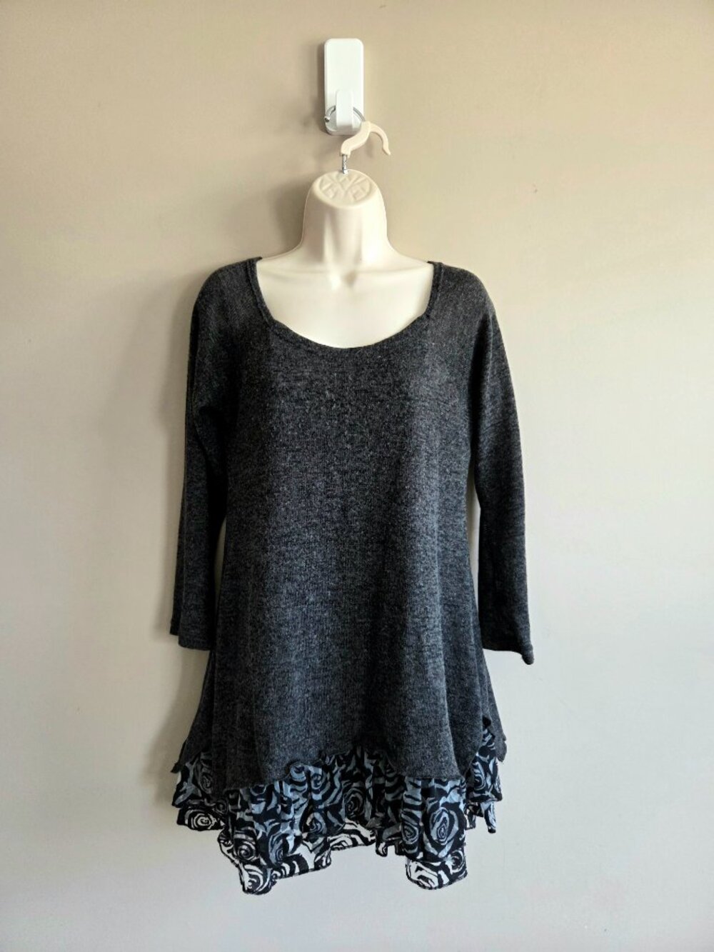 Papillon dark grey tunic dress knit top floral ruffled hem